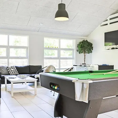 Holiday home Stunning In With Sauna